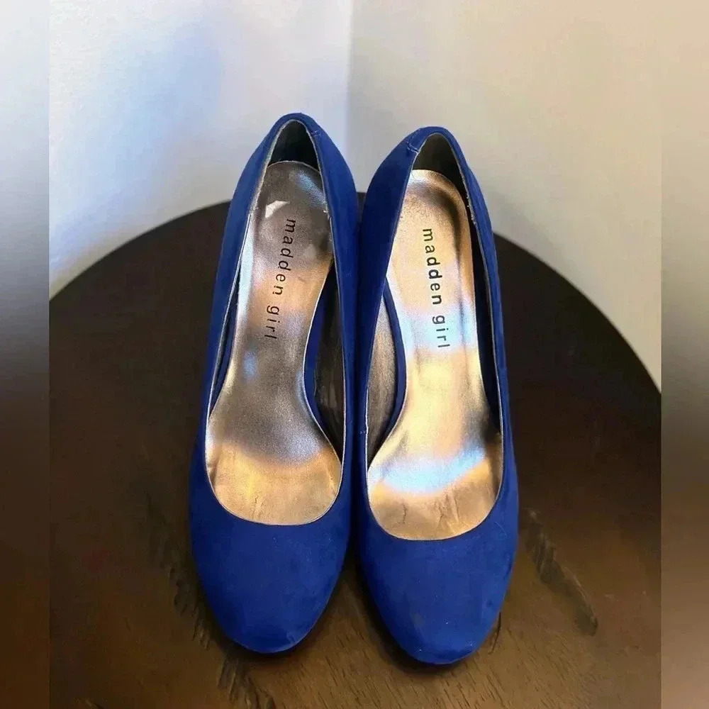 Madden Girl Blue Velvet Women’s High Heel Stiletto Shoes Size 6.5
